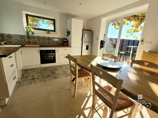 Mas provençal 4 chambres + gîte indépendant avec piscine - 9 pièce(s) 211 m2- Sarrians