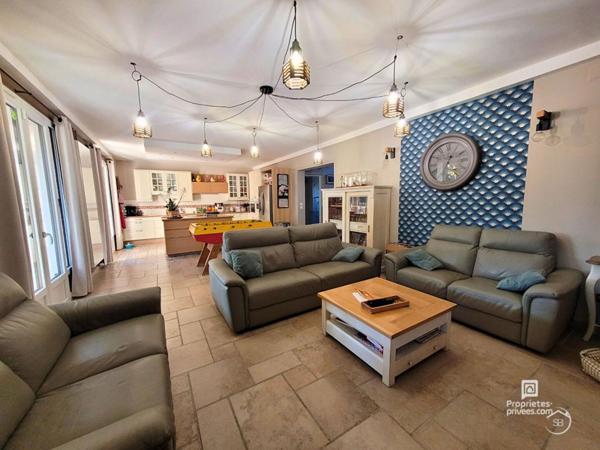 Mas provençal 4 chambres + gîte indépendant avec piscine - 9 pièce(s) 211 m2- Sarrians