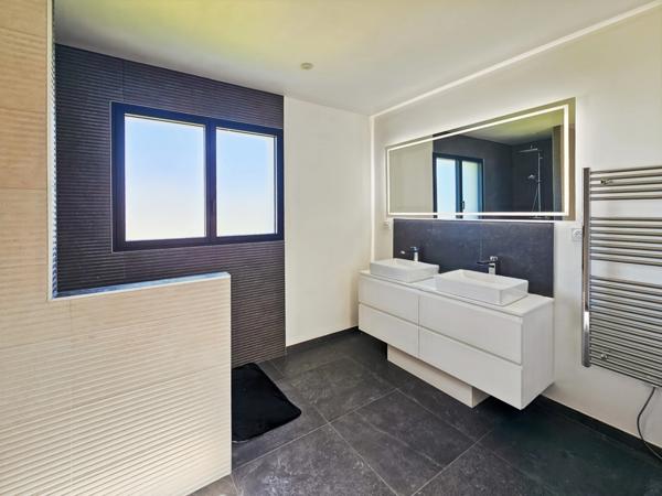 Maison à vendre 5 pièces avec garage SERRES CASTET (64)