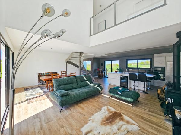 Maison à vendre 5 pièces avec garage SERRES CASTET (64)