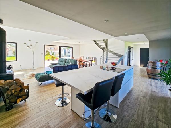 Maison à vendre 5 pièces avec garage SERRES CASTET (64)