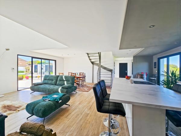 Maison à vendre 5 pièces avec garage SERRES CASTET (64)