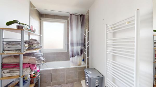 Vente Appartement exclusivité Noisy-le-Sec 4 pièces 69.73 m2 - Parking - terrasse - Centre-ville