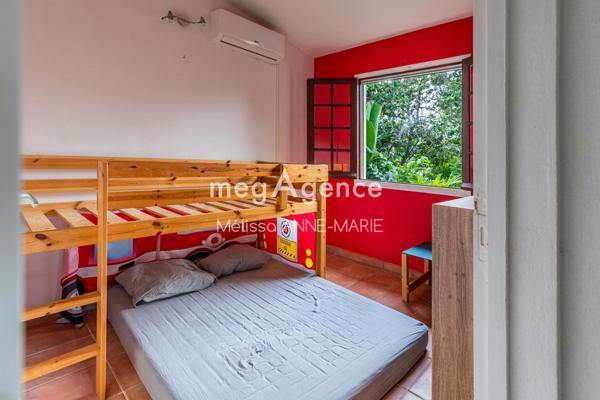 Maison à PETIT-BOURG, 97170 - 7 pièces 155m²