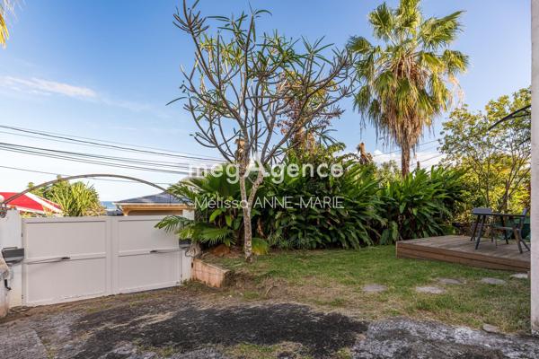 Maison à PETIT-BOURG, 97170 - 7 pièces 155m²