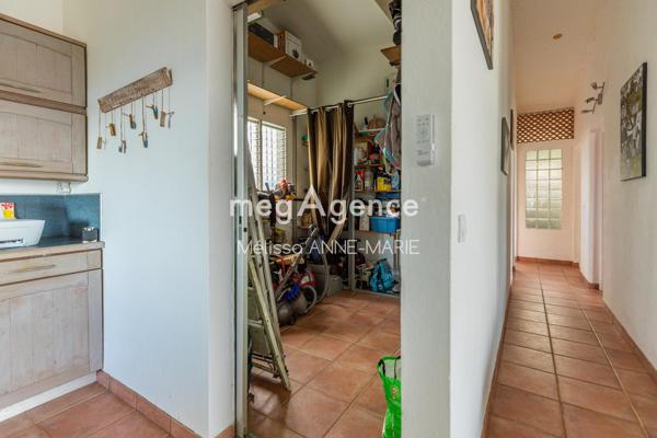Maison à PETIT-BOURG, 97170 - 7 pièces 155m²