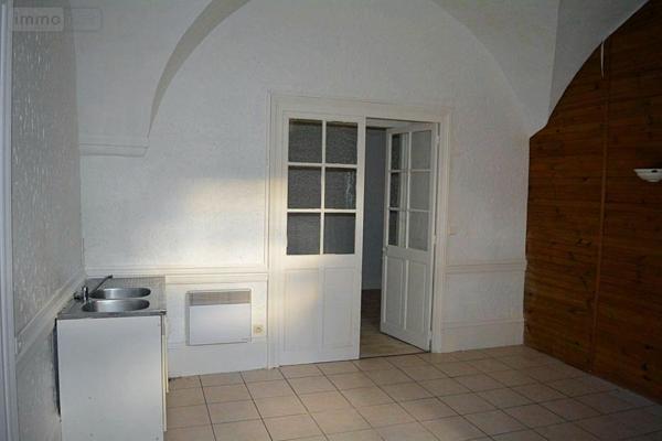 Appartement à vendre à Thiers dans le Puy-de-Dôme (63300), ref : 63022-44