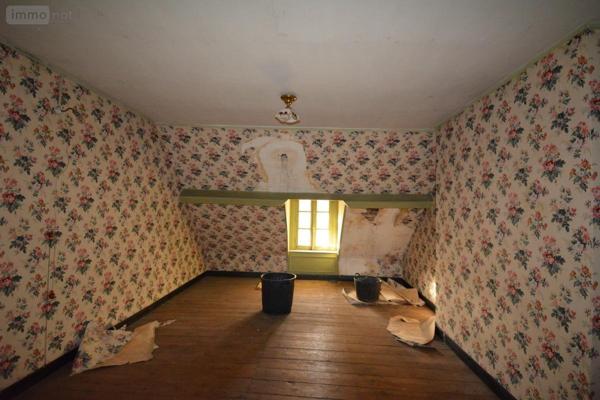 Appartement à vendre à Thiers dans le Puy-de-Dôme (63300), ref : 63022-44