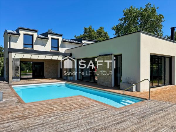 Maison d'architecte contemporaine 7 pièces avec sous-sol complet et piscine