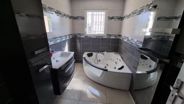 Vente Maison 3 pièces 85 m2 à Saint-Jean-de-la-Ruelle