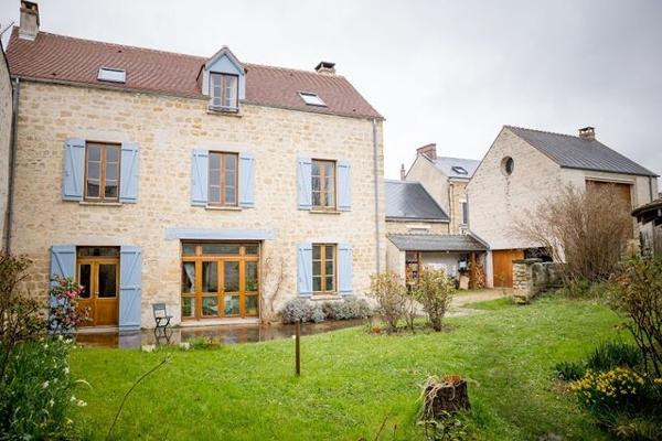 2 maisons et dépendances-CERGY VILLAGE