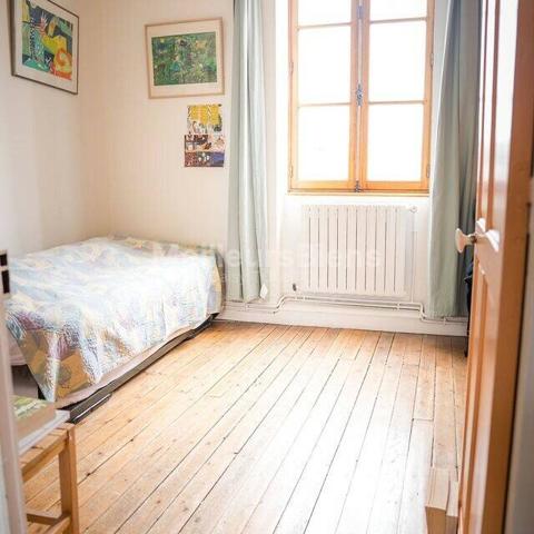 2 maisons et dépendances-CERGY VILLAGE