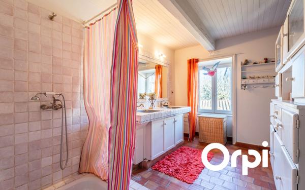 Maison à vendre    10 pièces • 289 m2 Lentilly