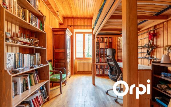 Maison à vendre    10 pièces • 289 m2 Lentilly