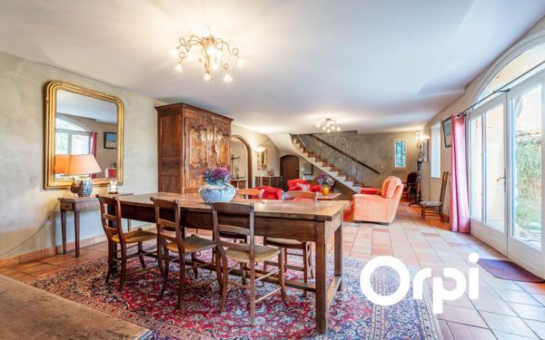 Maison à vendre    10 pièces • 289 m2 Lentilly