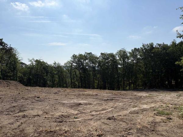 Terrain constructible - Perigueux Terrain constructible à vendre à Trélissac, 1916 m²