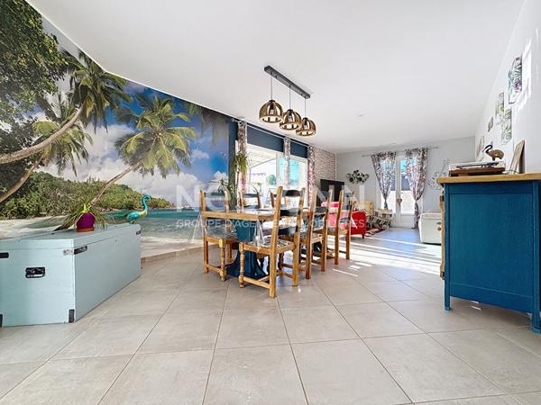 Maison Canet 4 pièce(s) 101 m2 de plain-pied 4 faces avec piscine et pool house