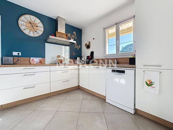 Maison Canet 4 pièce(s) 101 m2 de plain-pied 4 faces avec piscine et pool house