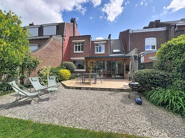 Belle maison rénovée 3 chambres avec grand jardin et véranda