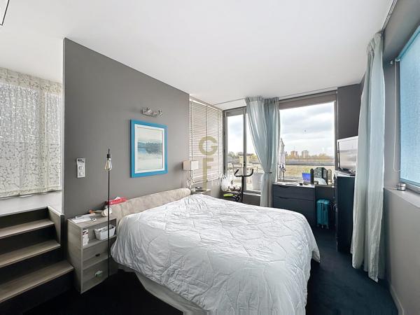 UNIQUE PENTHOUSE DE 136M2 : 3 CHAMBRES, TERRASSE DE 200M2 ET PARKING PRIVATIF