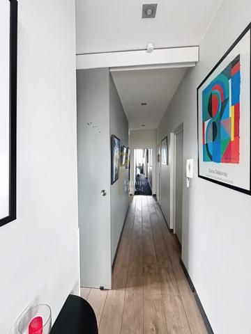 UNIQUE PENTHOUSE DE 136M2 : 3 CHAMBRES, TERRASSE DE 200M2 ET PARKING PRIVATIF