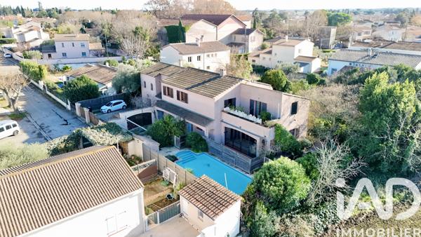 Immeuble à vendre 296,25 m² Rodilhan