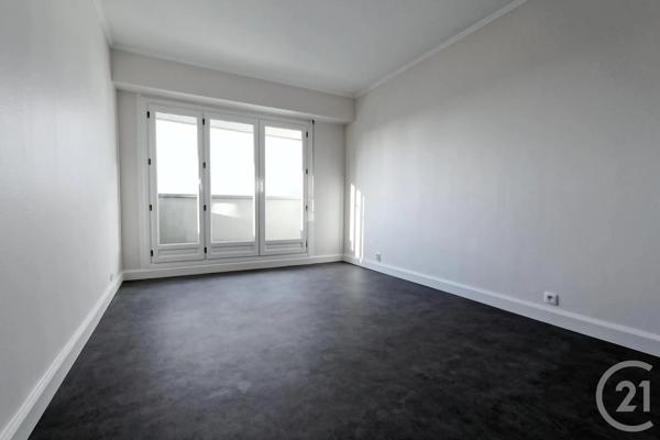 Appartement F2 à vendre  2 pièces - 52,57 m 2   COURBEVOIE  - 92