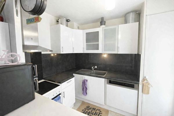 A VENDRE - CHAUMONT EN VEXIN CENTRE - maison 3 chbres - 200 m² terrain avec Garage