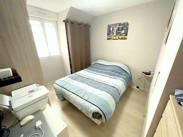 A VENDRE - CHAUMONT EN VEXIN CENTRE - maison 3 chbres - 200 m² terrain avec Garage