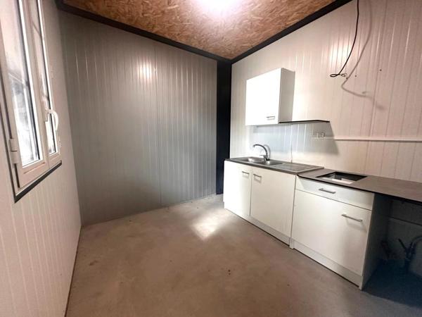 À LOUER – Local industriel / commercial 500 m²