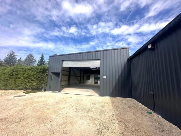 À LOUER – Local industriel / commercial 500 m²