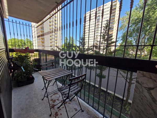 A 10 MIN DU RER A ET E - DPE D - PARKING CAVE BALCON