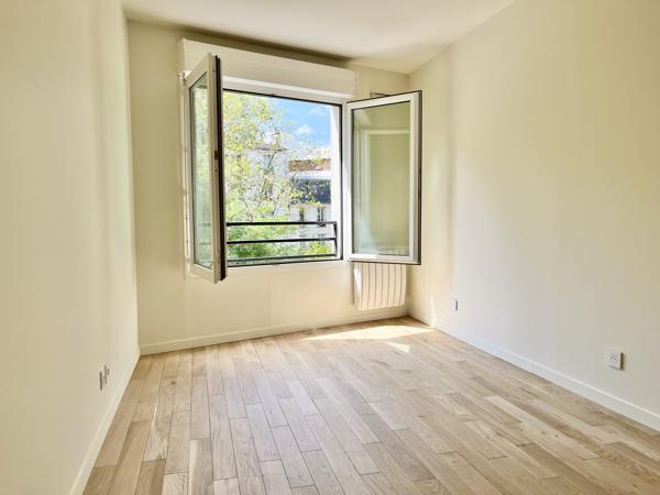 Paris 19è – Colonel Fabien | Beau 3 pièces traversant de 64 m² avec balcon, parking et cave