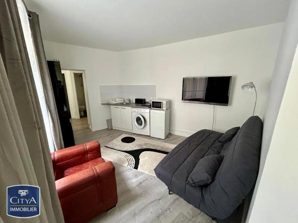 Appartement à louer 1 pièce 24.08m² Saint-Germain-en-Laye (78100)