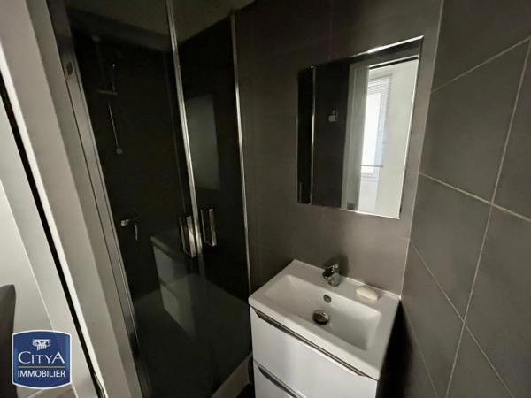 Appartement à louer 1 pièce 24.08m² Saint-Germain-en-Laye (78100)
