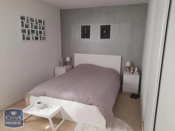 Appartement à louer 3 pièces 62.75m² Avion (62210)