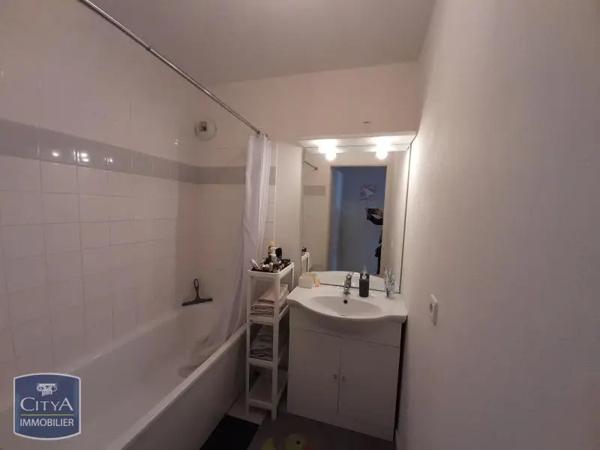 Appartement à louer 3 pièces 62.75m² Avion (62210)