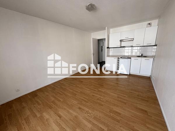 Location Studio 24 m² - 50 RUE JOUIS Talence 33400