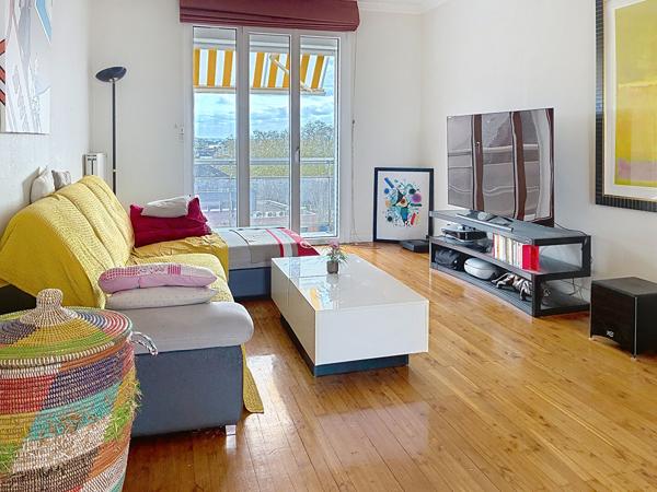 Appartement de prestige avec 2 balcons à 4 min de la gare Saint-Laud d'Angers