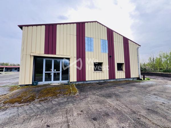 HANGAR et SHOWROOM