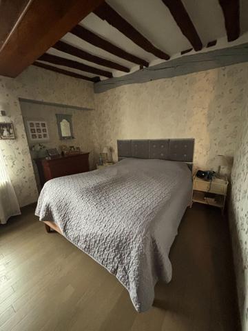 Maison 7 pièces 217.17 m2