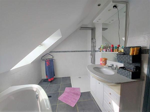 Maison 8 pièces 245 m2