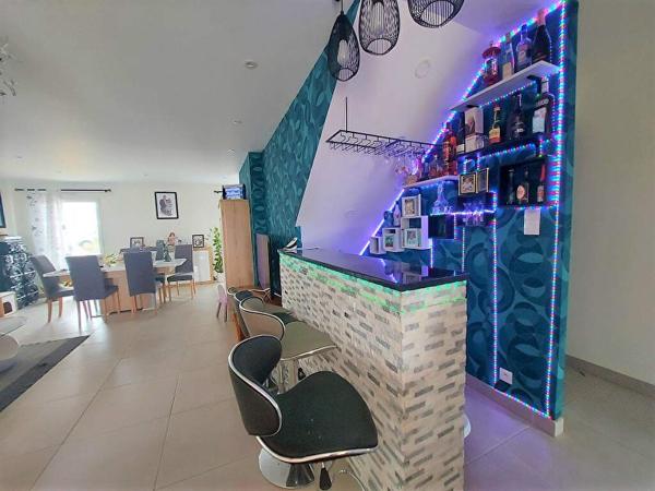 Maison 8 pièces 245 m2