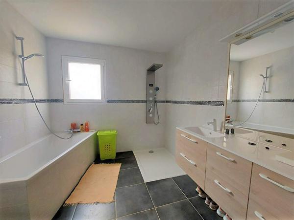 Maison 8 pièces 245 m2