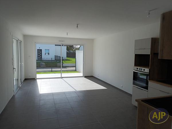 Location maison Questembert : 1 134 € - AJP Immobilier Questembert