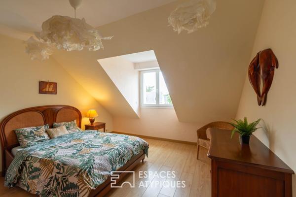 Vaste maison moderne et spacieuse, proche plages et commerces, local commercial