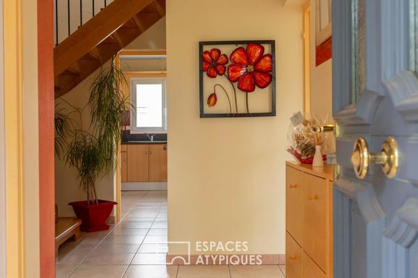 Vaste maison moderne et spacieuse, proche plages et commerces, local commercial