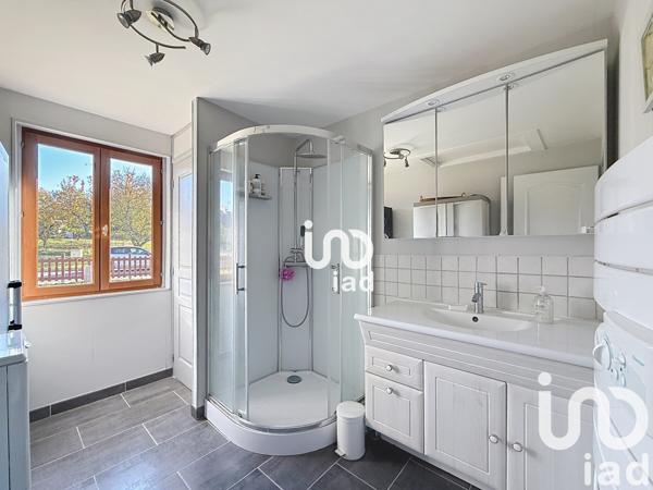 Maison à vendre 4 pièces 66 m² La Neuville-au-Pont