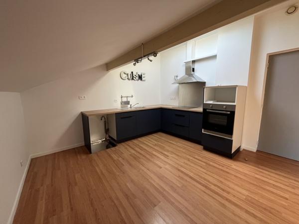 Appartement à louer 770 € CC Dax 3 p 49 m² DPE C