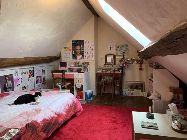 Saint-Victor-de-Morestel (38510) ST VICTOR DE MORESTEL, MAISON ANCIENNE DE 162 m² SUR TERRAIN 900 m²